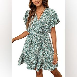 New with tags woman’s summer floral dress size 14